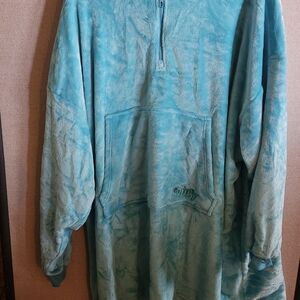 The Comfy Teal Quarter-Zip Pullover